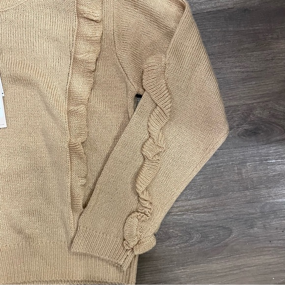 NWT BCBGeneration Sweater - Picture 3 of 6